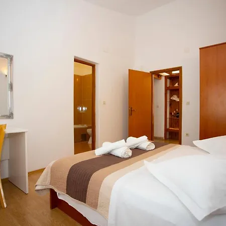 Miki Appartement *
