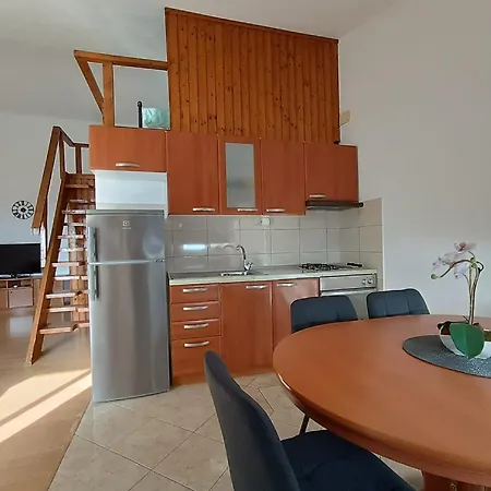 Miki Apartment
