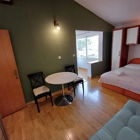 Miki Apartment Podgora